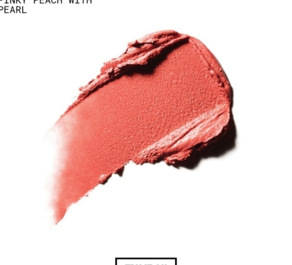 MAC Selena La Reina Lipstick Inolvidable - Picture 2 of 5